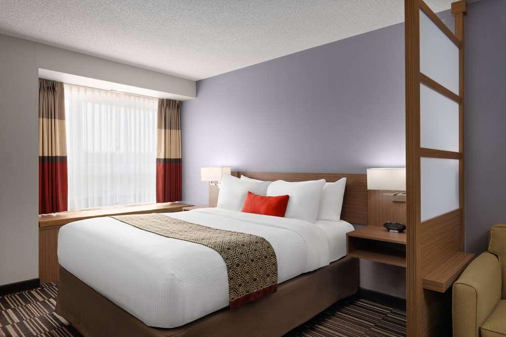 Microtel Inn & Suites By Wyndham Kirkland Lake Rum bild