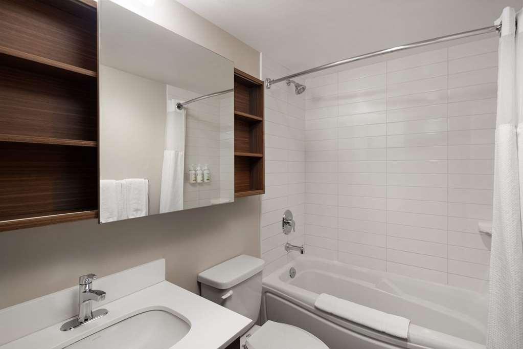 Microtel Inn & Suites By Wyndham Kirkland Lake Rum bild