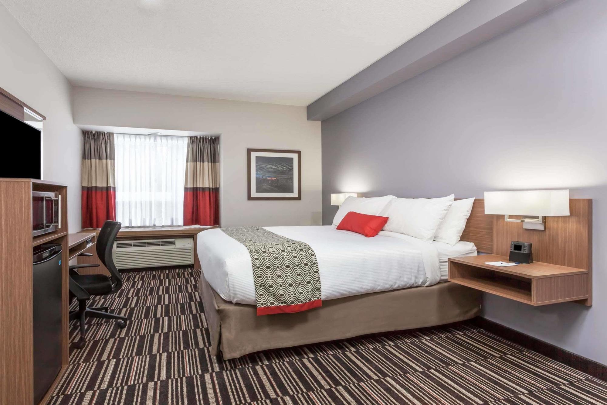 Microtel Inn & Suites By Wyndham Kirkland Lake Exteriör bild