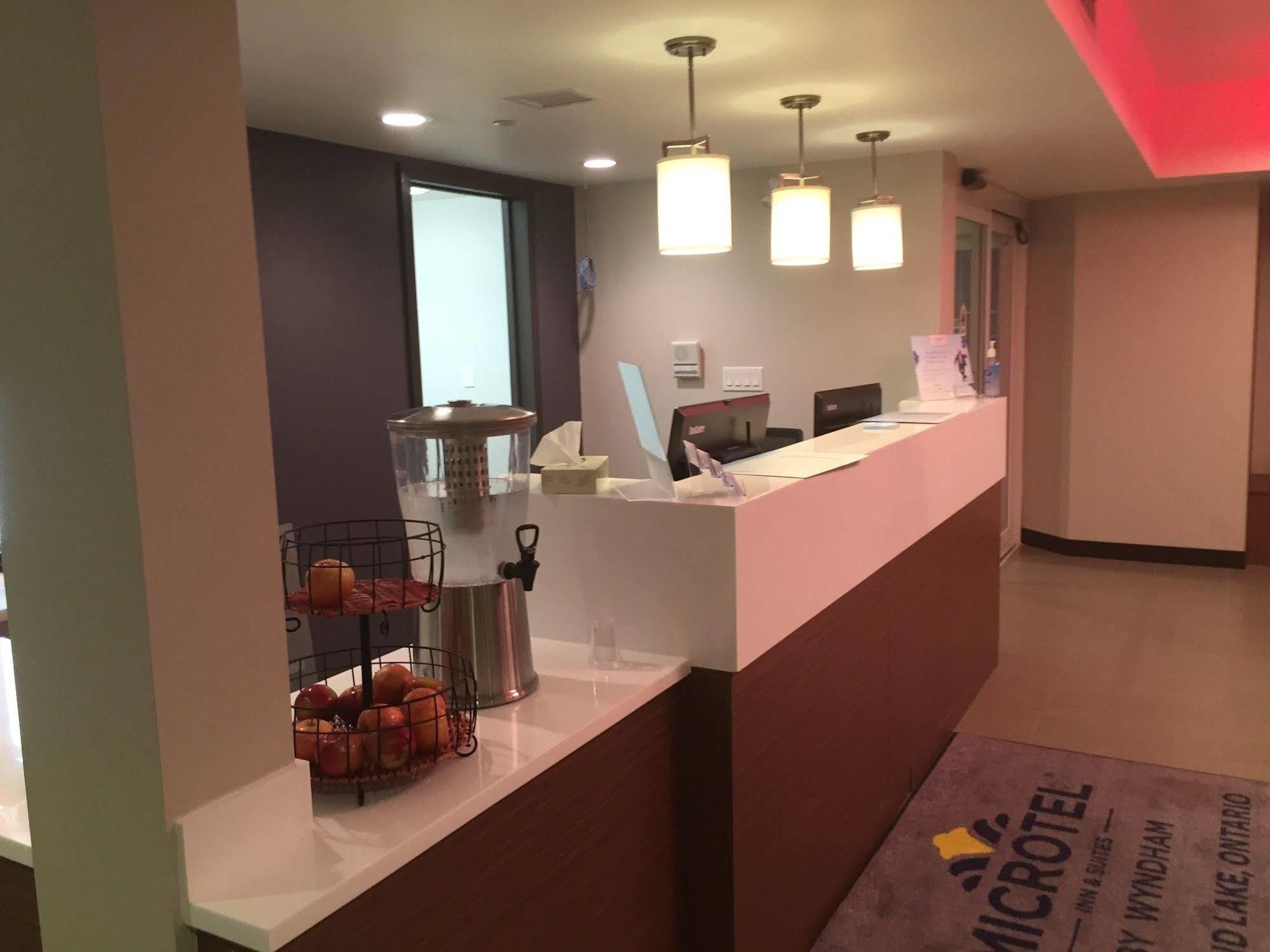 Microtel Inn & Suites By Wyndham Kirkland Lake Exteriör bild